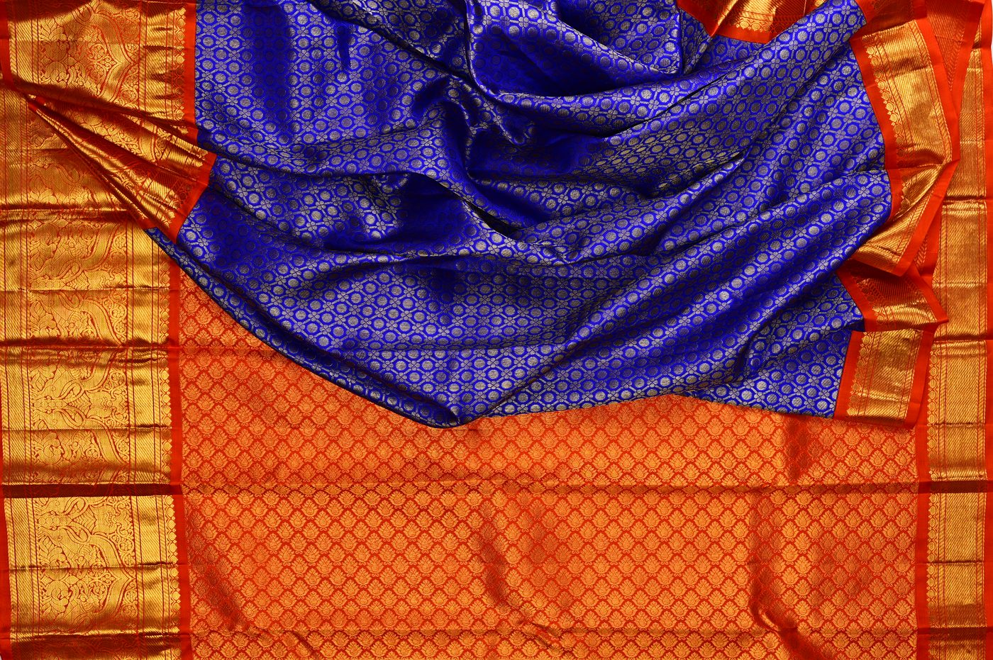 Kanjivaram Silk № 28. three shuttle weave, pure mulberry silk, real zari and temple borders. Photographed at Trisha Silks Jubilee Hills.