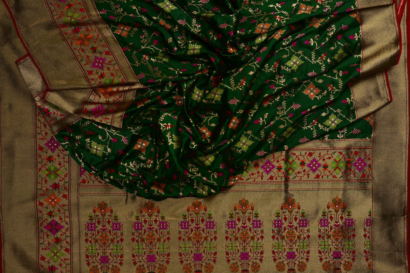 Banarasi Silk № 02. pure katan silk, kadhwa hand weave, gold and silver real zari. Photographed at Trisha Silks Jubilee Hills.